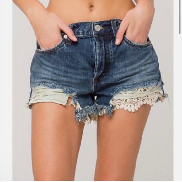 We The Free Daisy Chain Lace Denim Shorts - Picture 1 of 8